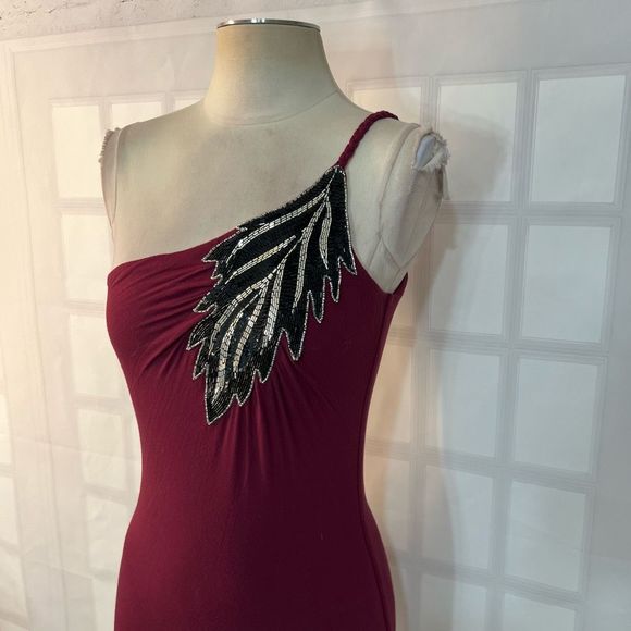 Sky maroon one shoulder embellished leaf beaded mini tunic dress - Picture 2 of 9